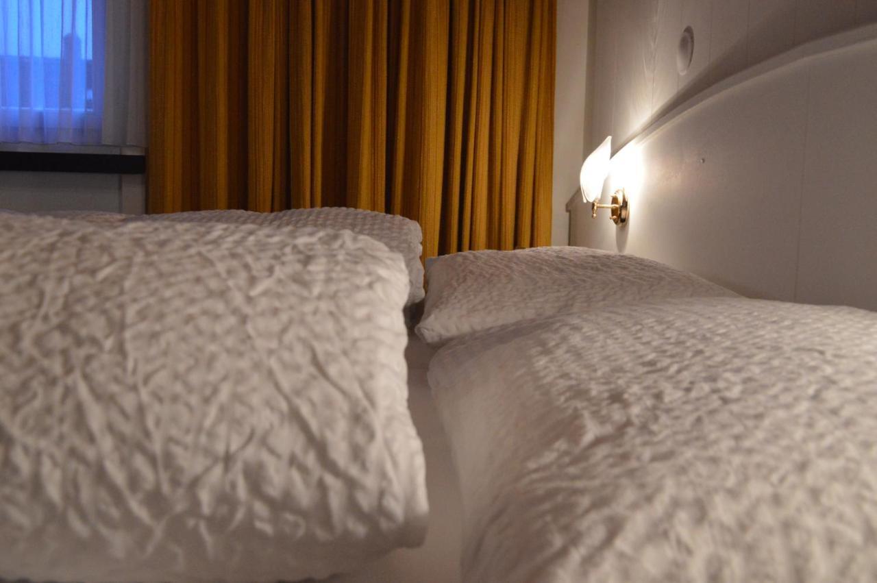 Hotel Garni Rosslipost Unteriberg Bagian luar foto